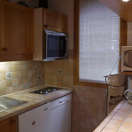 Apartment Skis Aux Pieds Pour 6 Personnes A - Fr-1-355-146 Meribel